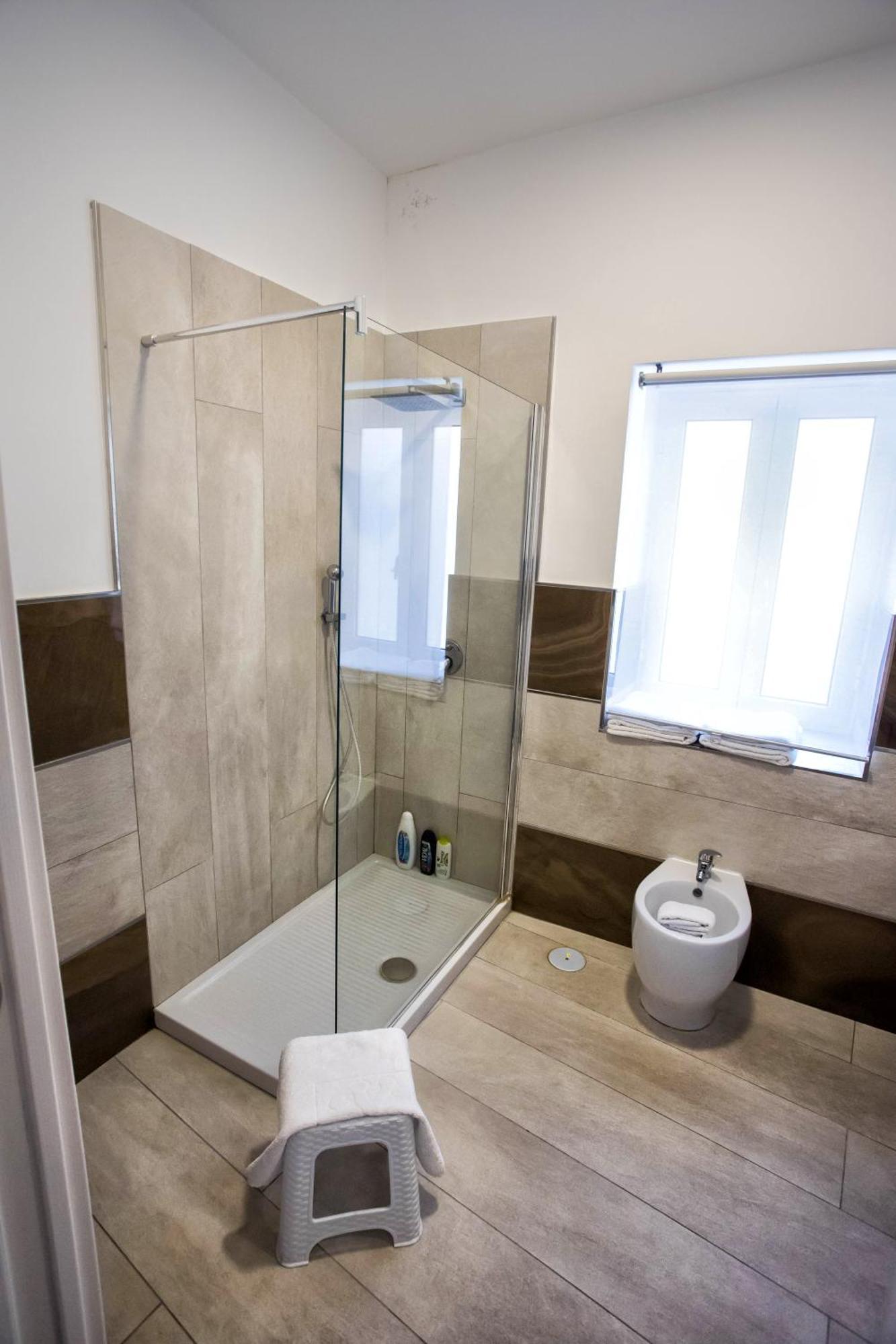 Palazzo 15 Napoli Bed & Breakfast ภายนอก รูปภาพ