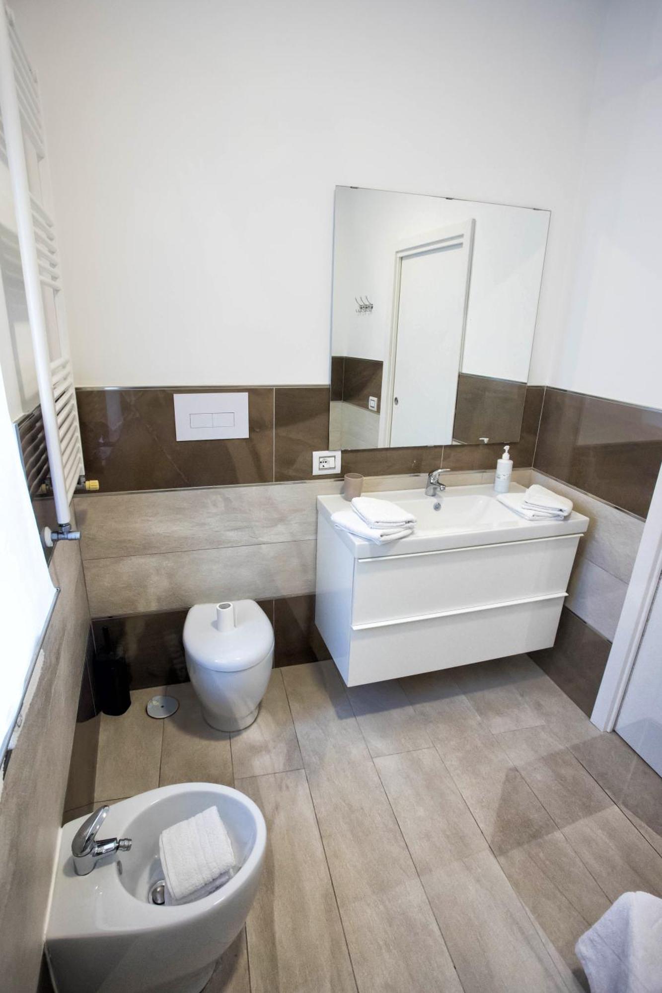 Palazzo 15 Napoli Bed & Breakfast ภายนอก รูปภาพ