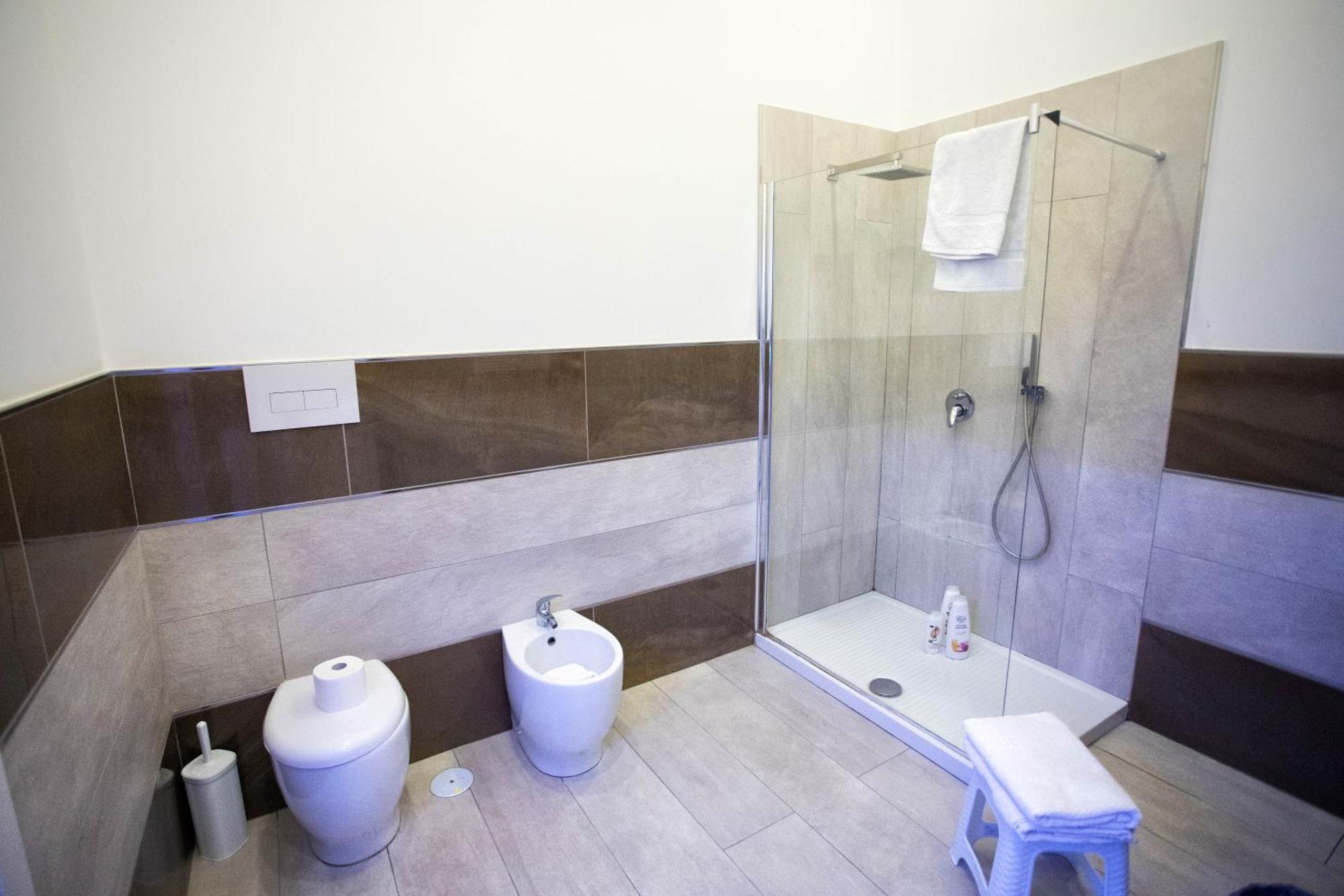 Palazzo 15 Napoli Bed & Breakfast ภายนอก รูปภาพ