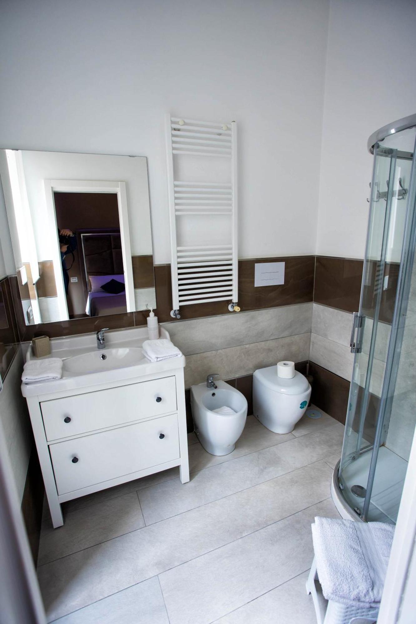 Palazzo 15 Napoli Bed & Breakfast ภายนอก รูปภาพ